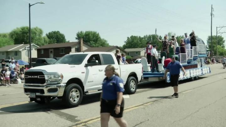 Thumbnail image for Centerville Fete des Lacs Parade 2026